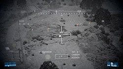 Po ich zniszczeniu dobrym pomysłem będzie przełączenie się na podczerwień [C], dostępną dla gracza obsługującego działo - Misja 2- Ogień z Nieba | Kooperacja | Battlefield 3 - Battlefield 3 - poradnik do gry