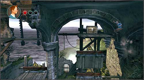 Po pokonaniu dwóch przeciwników w walce na pięści wskocz na pierwszą kładkę-zapadnię odbijając się najpierw od ściany - Rozdział 25 - Na wieżę - Złote kraby - Przygody Tintina: Gra Komputerowa - poradnik do gry