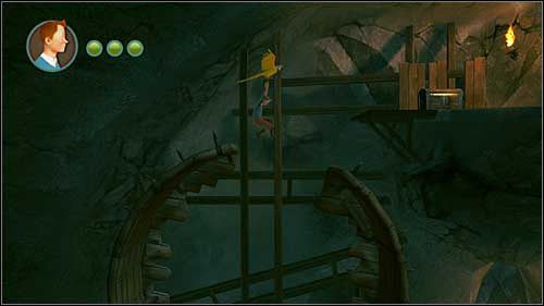 Kiedy będziesz leciał z papugą pomiędzy najeżonymi szpikulcami kołowrotami zwróć uwagę, że w jednym z nich jest przerwa - Rozdział 25 - Na wieżę - Złote kraby - Przygody Tintina: Gra Komputerowa - poradnik do gry