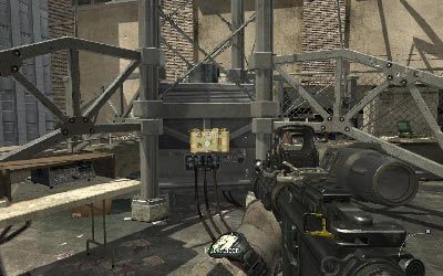 Zabij wszystkich wrogów na dachu i podłóż ładunek wybuchowy pod antenę zakłócającą pracę radarów - I- Black Tuesday | Opis przejścia gry | Call of Duty Modern Warfare 3 - Call of Duty: Modern Warfare 3 - opis przejścia i operacje specjalne - poradnik do gry