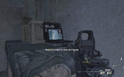 Następnie zacznij przebijać się na plac eliminując po drodze wrogów - I- Persona Non Grata | Opis przejścia gry | Call of Duty Modern Warfare 3 - Call of Duty: Modern Warfare 3 - opis przejścia i operacje specjalne - poradnik do gry