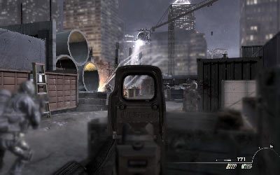 Przejdź przez plac i wkrocz na ścieżkę, którą zacznij iść przed siebie - I- Mind the Gap | Opis przejścia gry | Call of Duty Modern Warfare 3 - Call of Duty: Modern Warfare 3 - opis przejścia i operacje specjalne - poradnik do gry