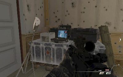 Zanim skierujesz się do wyjścia zwróć uwagę na skrzynie z czerwoną gwiazdą stojącą w narożniku z lewej - II- Back and Drag | Opis przejścia gry | Call of Duty Modern Warfare 3 - Call of Duty: Modern Warfare 3 - opis przejścia i operacje specjalne - poradnik do gry