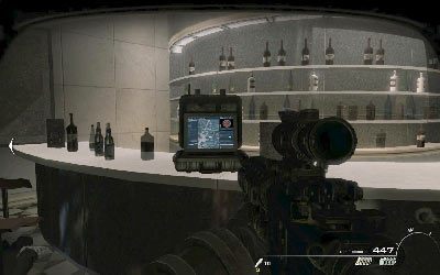 Po znalezieniu się na szczycie skręć w prawo, obróć się o 180 stopni i dojdź do baru przed tobą - III- Dust to Dust | Opis przejścia gry | Call of Duty Modern Warfare 3 - Call of Duty: Modern Warfare 3 - opis przejścia i operacje specjalne - poradnik do gry