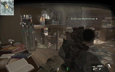 Kiedy go wyeliminujesz uzupełni zapasy i wejdź do budynku na końcu ulicy - Toxic Paradise | Operacje Specjalne | Call of Duty Modern Warfare 3 - Call of Duty: Modern Warfare 3 - opis przejścia i operacje specjalne - poradnik do gry