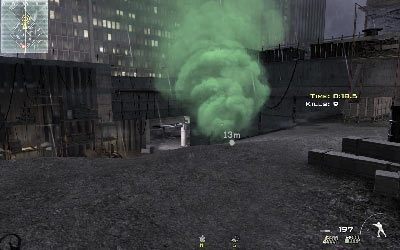 Na samo koniec przebiegnij przez plac budowy uważając na ewentualnych niedobitków i skieruj się w stronę zielonego dymu - Firewall | Operacje Specjalne | Call of Duty Modern Warfare 3 - Call of Duty: Modern Warfare 3 - opis przejścia i operacje specjalne - poradnik do gry