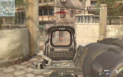 Przejdź na lewą stronę placu i przemieszczaj się powoli tak, aby widzieć zaułek z prawej - Fatal Extraction | Operacje Specjalne | Call of Duty Modern Warfare 3 - Call of Duty: Modern Warfare 3 - opis przejścia i operacje specjalne - poradnik do gry