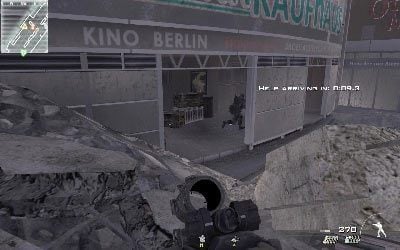 Wyjdź na zewnątrz i zacznij ostrzeliwać wrogów na ulicy - Little Bros | Operacje Specjalne | Call of Duty Modern Warfare 3 - Call of Duty: Modern Warfare 3 - opis przejścia i operacje specjalne - poradnik do gry