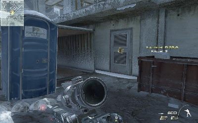 Przebiegnij przez rury i skieruj się w stronę drzwi wejściowych do budynku - Fire Mission | Operacje Specjalne | Call of Duty Modern Warfare 3 - Call of Duty: Modern Warfare 3 - opis przejścia i operacje specjalne - poradnik do gry