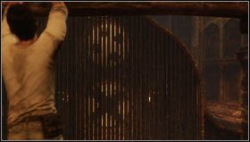 Aby się do nie dostać wychodzimy po schodach po przeciwnej stronie pokoju i wdrapujemy się na kolumnę [1] - Jak rozwiązać zagadki w rozdziale 11 w Uncharted 3 Oszustwo Drakea? - Uncharted 3: Oszustwo Drakea - poradnik do gry