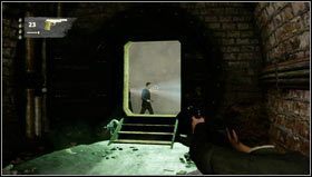 Przechodząc tunelem zobaczymy zbliżających się przeciwników [1] - Rozdział 4- Huczny upadek | Opis przejścia Uncharted 3 Oszustwo Drakea - Uncharted 3: Oszustwo Drakea - poradnik do gry