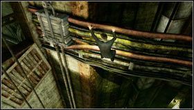 Pokonujemy niewielki występ i wskakujemy na rury biegnące po ścianie [1] - Rozdział 5- Londyńskie metro | Opis przejścia Uncharted 3 Oszustwo Drakea - Uncharted 3: Oszustwo Drakea - poradnik do gry