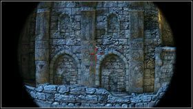 Patrzymy na niego przez lunetę [1], a następnie spoglądamy (nadal przez lunetę) w górę by natrafić na kolumny ozdobione symbolami [2] - Rozdział 8- Cytadela (2) | Opis przejścia Uncharted 3 Oszustwo Drakea - Uncharted 3: Oszustwo Drakea - poradnik do gry