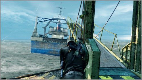 Zeskakujemy na kołysające się na falach barki i rozprawiamy się z kilkoma przeciwnikami - Rozdział 13- Wzburzony ocean | Opis przejścia Uncharted 3 Oszustwo Drakea - Uncharted 3: Oszustwo Drakea - poradnik do gry