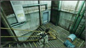 Idąc dalej zobaczmy korytarz, z którego bije mocne światło [1] - Rozdział 14- W poszukiwaniu guza | Opis przejścia Uncharted 3 Oszustwo Drakea - Uncharted 3: Oszustwo Drakea - poradnik do gry