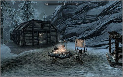 Co ciekawe, właścicielka domu jest bardzo zdolną łuczniczką i może Cię wiele nauczyć (i to za darmo - Mapy skarbów (IV-V) | Questy poboczne w Skyrim - Skyrim - poradnik, mapy, questy