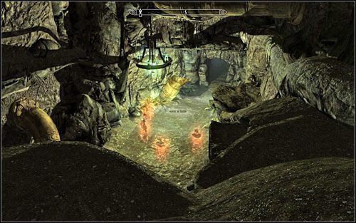 Podążaj cały czas trasą wyznaczoną przez duchy, idąc do przodu (nie skręcaj w lewo na pierwszym skrzyżowaniu - to droga powrotna) - Największe głębiny | Questy poboczne w Skyrim - Skyrim - poradnik, mapy, questy