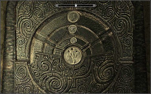 Po kilku chwilach powinieneś dotrzeć do zamkniętych drzwi - Przyczajone zło | Questy poboczne w Skyrim - Skyrim - poradnik, mapy, questy