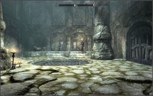W kolejnej sali natrafisz na ogromny stos ciał - w pewnym momencie część z nich ożyje i rzuci się na Ciebie - Zbudzona wilcza królowa | Questy poboczne w Skyrim - Skyrim - poradnik, mapy, questy