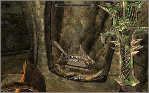 Dopiero po prawidłowym ustawieniu wszystkich trzech filarów powróć do wspomnianej wcześniej dźwigni (powyższy screen) i odblokuj sobie z jej pomocą północny korytarz - Różne - Odszukaj bęben Rjorna | Questy Akademii Bardów w Skyrim - Skyrim - poradnik, mapy, questy