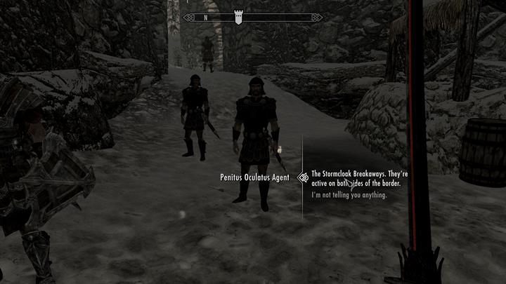 Możesz przekazać informację agentom lub rozpocząć z nimi walkę. - A Stormcloack in Chains | Zadania w grze | Skyrim - Skyrim - poradnik, mapy, questy