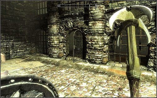 Po wygranej bitwie warto oczywiście zbadać ciała wrogów - Odnalezienie Esberna | Szczur zapędzony w kąt | Solucja Skyrim - Skyrim - poradnik, mapy, questy