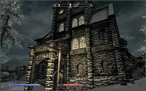 Jeżeli po dotarciu na dziedziniec masz zamiar się skradać, to czeka Cię niestety trudna przeprawa, bo unikanie wykrycia okaże się bardzo skomplikowane - Pozyskanie informacji na temat powrotu smoków (2) | List żelazny | Skyrim - Skyrim - poradnik, mapy, questy