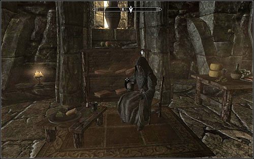 Arngeira powinieneś odnaleźć w jednym z korytarzy w zachodniej części budynku (powyższy screen) i musisz oczywiście zainicjować z nim rozmowę - Spotkanie się z Siwobrodymi | Gardło Świata | Solucja Skyrim - Skyrim - poradnik, mapy, questy