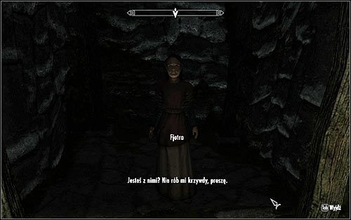 Fjotra więziona jest w celi, którą możesz otworzyć wytrychami lub z pomocą klucza odebranego zabitemu renegatowi Serce Róży - Serce Dibelli | Questy poboczne w Skyrim - Skyrim - poradnik, mapy, questy