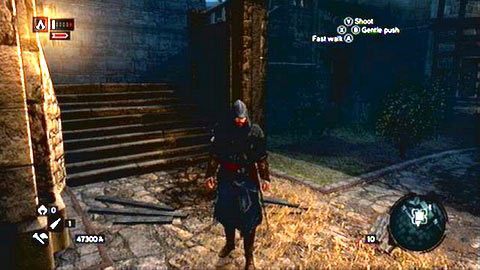Skrzynka leży obok kamiennych schodów - Galata District | Skrzynie ze skarbami Assassins Creed Revelations - Assassins Creed: Revelations - poradnik do gry