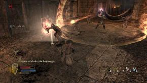 Stań na moście po prawej i wejdź w tryb celowania, a potem zdejmij dwóch łuczników na górze naprzeciwko - Cytadela | Rozdział 1 | Władca Pierścieni Wojna na Północy - Władca Pierścieni: Wojna na Północy - poradnik do gry