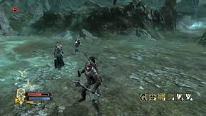 Wybiegnij z grobowca i skieruj się w lewo - Wzgórza Kurhanów (2) | Rozdział 2 | Władca Pierścieni Wojna na Północy - Władca Pierścieni: Wojna na Północy - poradnik do gry