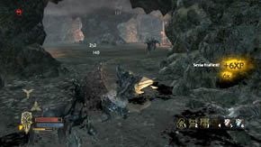 Po kilku zakrętach dotrzesz do kolejnej dużej jaskini - tyle tylko, że prócz orków będzie tu także troll - Wysokie Wrzosowiska (1) | Rozdział 3 | Władca Pierścieni Wojna na Północy - Władca Pierścieni: Wojna na Północy - poradnik do gry