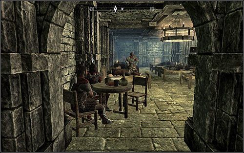 Gaiusa zdecydowanie nie radzę atakować za dnia, bo odwiedza on praktycznie wyłącznie miejsca publiczne, przez co niemal od razu zostałbyś otoczony przez lokalnych strażników - Luka w ochronie | Zadania Mrocznego Bractwa | Solucja Skyrim - Skyrim - poradnik, mapy, questy