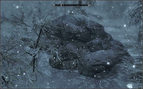 Zakup tajnego wejścia doprowadzi do odblokowania nowej metody przedostawania się do Sanktuarium w Gwieździe Zarannej - Trofeum nad kominkiem | Zadania Mrocznego Bractwa | Solucja Skyrim - Skyrim - poradnik, mapy, questy