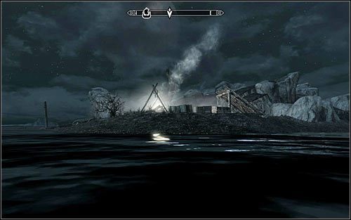 Deekus rozstawił obozowisko na niewielkiej wysepce przy wraku statku (powyższy screen), co oznacza, że musisz w to miejsce dopłynąć - Zlecenie- Zabij Deekusa | Zadania Mrocznego Bractwa | Solucja Skyrim - Skyrim - poradnik, mapy, questy