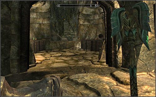 Pójdź na wschód, a wkrótce powinniście dotrzeć do zdecydowanie większej sali - Próba honoru (1) | Zadania Towarzyszy | Solucja Skyrim - Skyrim - poradnik, mapy, questy