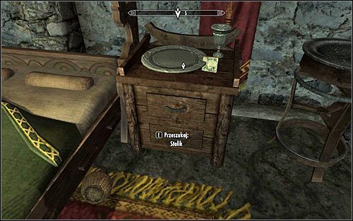 Wejdź do sanktuarium Jorrvaskr i następnie skorzystaj ze schodów prowadzących do kwater mieszkalnych w Jorrvaskr - Chwała poległym (1) | Zadania Towarzyszy | Solucja Skyrim - Skyrim - poradnik, mapy, questy