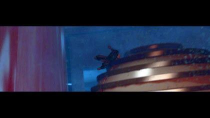 Zaczynamy spadać na sam dół wieżowca - Belgijski problem | Kampania Saints Row The Third - Saints Row: The Third - poradnik do gry