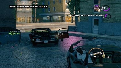 W miejscu drugiej transakcji, wyjazd z parkingu zablokuje nam samochód Jutrzenki - strzelamy do przeciwników z auta (chyba, że zbliżą się do Zimosa, wtedy wysiadamy) - Handel dziwkami (A) | Kampania Saints Row The Third - Saints Row: The Third - poradnik do gry