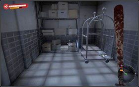 Na wózku hotelowym, w pomieszczeniu przejściowym po opuszczeniu kuchni i przed wejściem do wąskiego korytarza prowadzącego na basen - Akt 1 hotel | Fakty | Dead Island - Dead Island - poradnik do gry