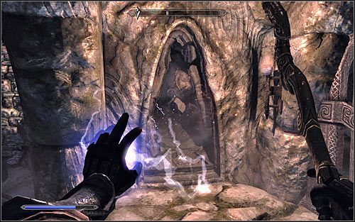 Powróć teraz do ściany, na której odnalazłeś amulet - W podziemiach Saarthal (1) | Questy Akademii w Zimowej Twierdzy | Solucja Skyrim - Skyrim - poradnik, mapy, questy