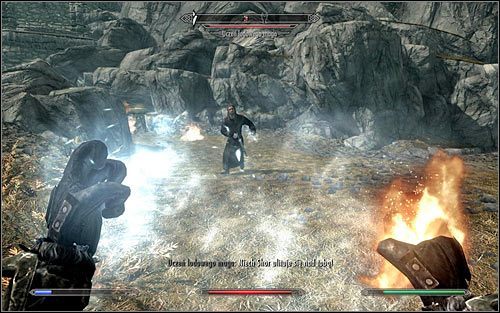 Poszukiwana twierdza znajduje się na terenach górzystych, tak więc warto rozejrzeć się za łagodniejszym zboczem, tak by wspinaczka nie okazała się zbyt trudna - Z nosem w księgach (1) | Questy Akademii w Zimowej Twierdzy | Solucja Skyrim - Skyrim - poradnik, mapy, questy