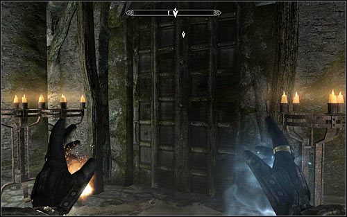 Skorzystaj ze schodów prowadzących na wyższy poziom - Z nosem w księgach (2) | Questy Akademii w Zimowej Twierdzy | Solucja Skyrim - Skyrim - poradnik, mapy, questy