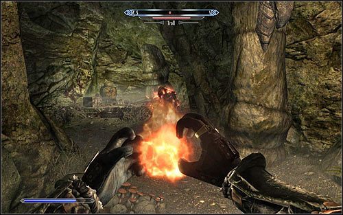Zbadanie zachodniego korytarza, do której prowadzi długi mostek jest w pełni opcjonalne - Laska Magnusa (2) | Questy Akademii w Zimowej Twierdzy | Solucja Skyrim - Skyrim - poradnik, mapy, questy