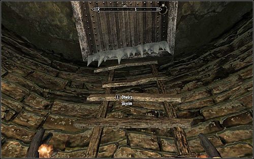 Możesz się trochę rozejrzeć po okolicy lub od razu wybrać wschodni korytarz - Laska Magnusa (3) | Questy Akademii w Zimowej Twierdzy | Solucja Skyrim - Skyrim - poradnik, mapy, questy