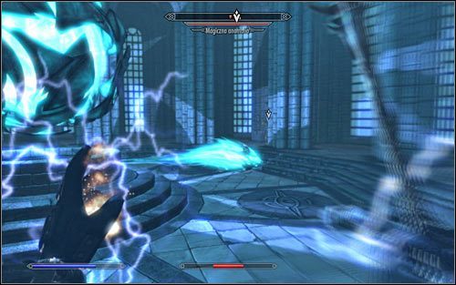 Oprócz Ancano po sali będą latały magiczne anomalie (powyższy screen), ale z racji zadawanych przez nie stosunkowo niewielkich obrażeń możesz je ignorować - Oko Magnusa | Questy Akademii w Zimowej Twierdzy | Solucja Skyrim - Skyrim - poradnik, mapy, questy