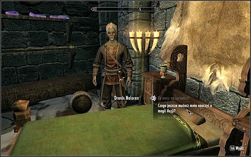 W celu uaktywnienia tego questu musisz odszukać maga Drevisa Nelorena i zapytać się go czy może Cię jeszcze czegoś nauczyć o magii iluzji (powyższy screen) - Rytualny czar iluzji | Questy Akademii w Zimowej Twierdzy | Solucja Skyrim - Skyrim - poradnik, mapy, questy