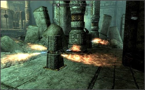 Kiedy opuścisz ognistą salę, skieruj się do windy, która zawiezie Cię do Wielkiej Groty Irkngthand, gdzie czekają Karliah i Brynjolf - Ślepota | Questy Gildii Złodziei | Solucja Skyrim - Skyrim - poradnik, mapy, questy