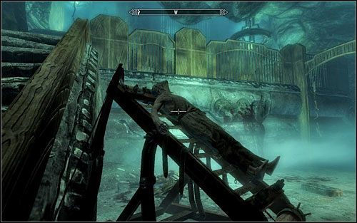 Wchodząc do kolejnego pomieszczenia spostrzeżesz się, że jest to sala tortur - Ślepota | Questy Gildii Złodziei | Solucja Skyrim - Skyrim - poradnik, mapy, questy